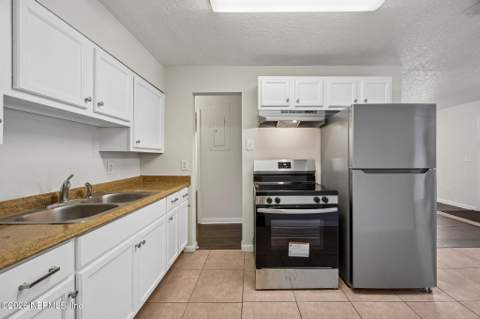 2564 W 23rd Street, Jacksonville FL - photo 16 of 30