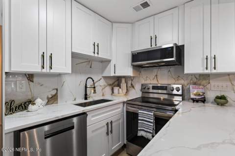 150 W 66th Street, Jacksonville FL - photo 22 of 55