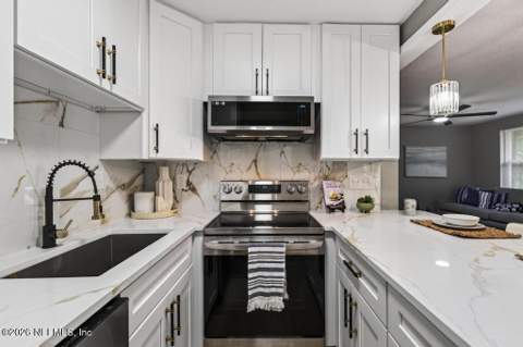 150 W 66th Street, Jacksonville FL - photo 23 of 55