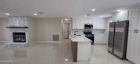 5200 Brentview Terrace, Jacksonville FL - photo 9 of 59