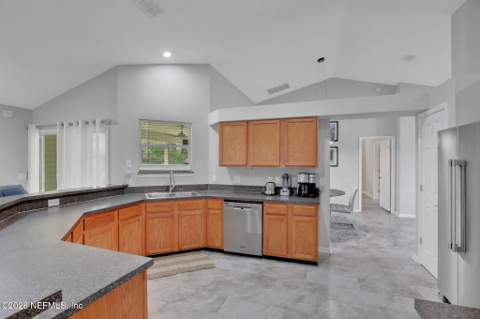 3402 Natalie Drive, Jacksonville FL - photo 8 of 30