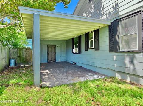 1010 4th Street, Jacksonville Beach FL - photo 6 of 39