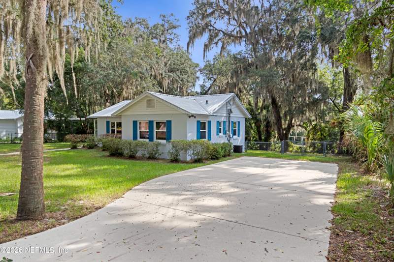 2 bedroom Single Family Residence at 915 S 13th Street, Metes & Bounds, Palatka — photo 2
