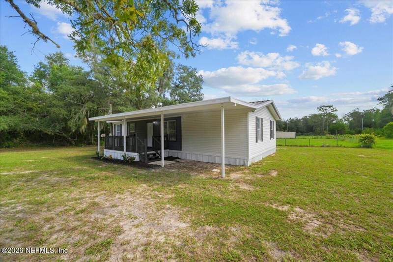3 bedroom Manufactured Home at 214 Phoenix Street, Metes & Bounds, Satsuma — photo 2
