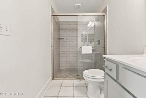 2072 Gail Avenue, Jacksonville Beach FL - photo 15 of 59