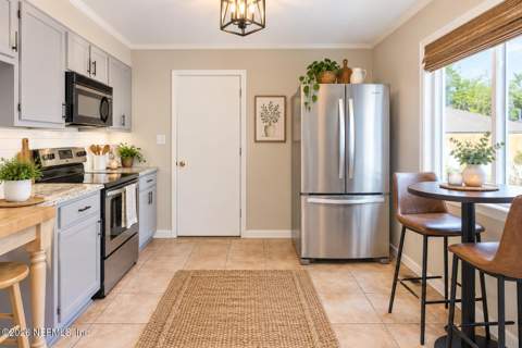 100 N Highland Avenue, Green Cove Springs FL - photo 8 of 52