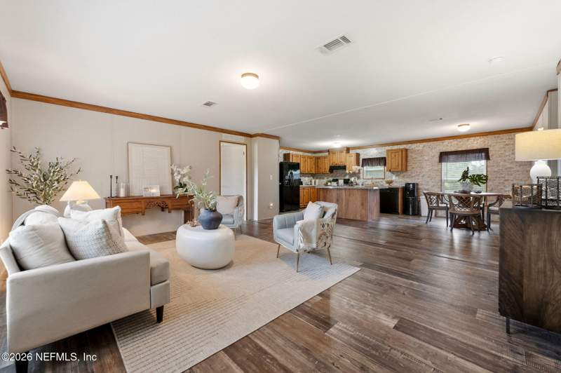 4 bedroom Mobile Home at 3448 Driver Lane, Metes & Bounds, Middleburg — photo 4
