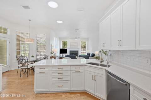 2831 Park Square Place, Fernandina Beach FL - photo 13 of 55