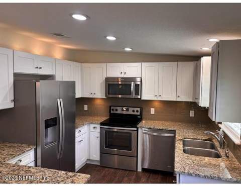 1125 Oceanwood Drive, Neptune Beach FL - photo 10 of 17