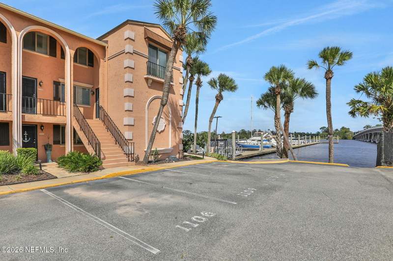 2 bedroom Condominium at 5375 Ortega Farms Boulevard #1106, Venetian On The Ortega, Jacksonville — photo 5