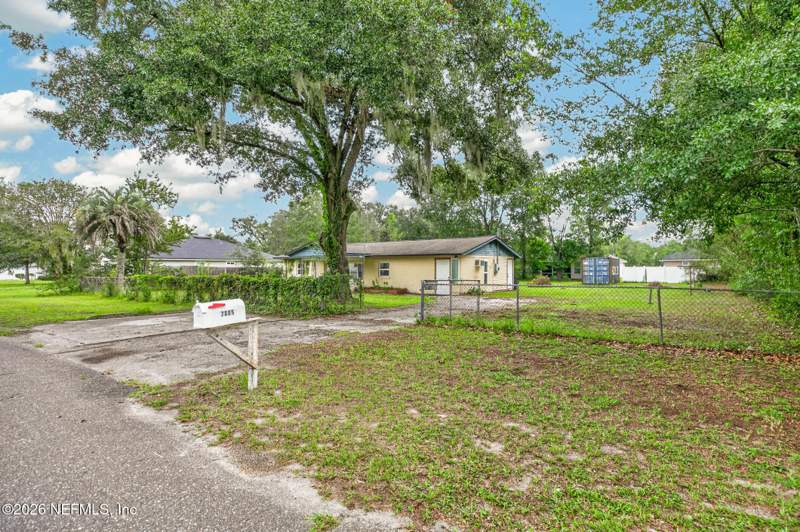 3 bedroom Single Family Residence at 7005 Camfield Street, West Jacksonville, Jacksonville — photo 2
