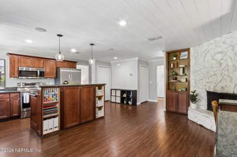 12977 Silver Oak Drive, Jacksonville FL - photo 10 of 46