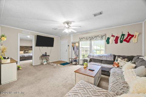 676 S County Road 315, Interlachen FL - photo 10 of 37