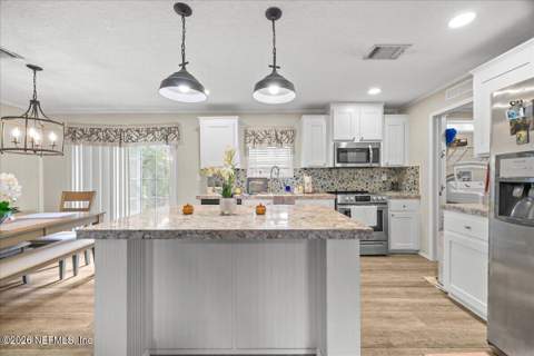 676 S County Road 315, Interlachen FL - photo 11 of 37