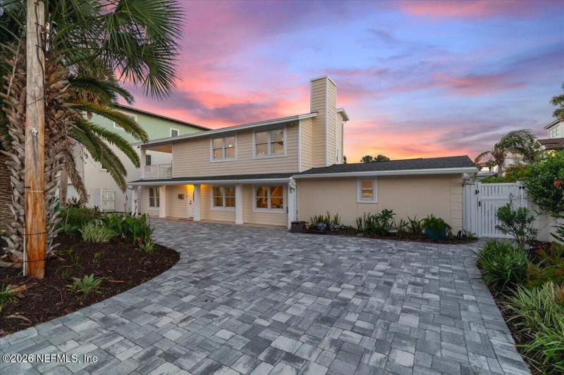 4 bedroom Single Family Residence at 28 31st Avenue, Div C Atlantic Shore, Jacksonville Beach — photo 3