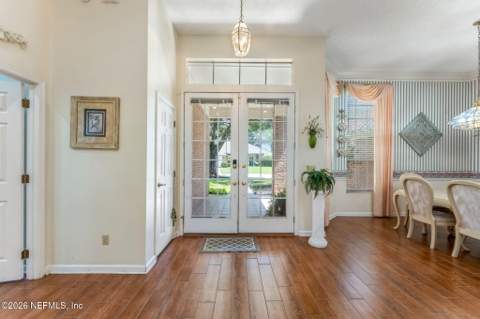 8982 Hunt Valley Drive, Jacksonville FL - photo 7 of 53