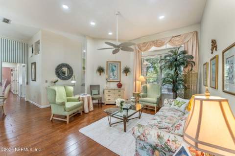 8982 Hunt Valley Drive, Jacksonville FL - photo 13 of 53