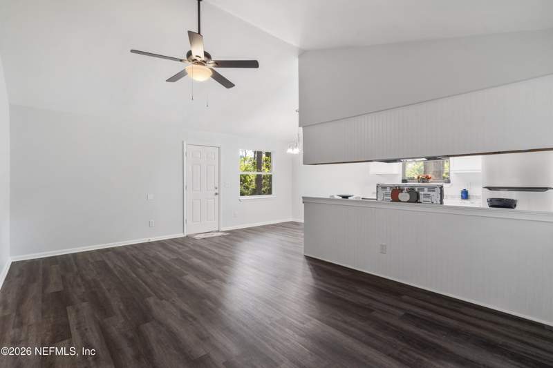 3 bedroom Single Family Residence at 2698 N Pinewood Boulevard, Greenwood Estates, Middleburg — photo 2