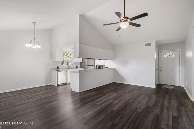3 bedroom Single Family Residence at 2698 N Pinewood Boulevard, Greenwood Estates, Middleburg — photo 3