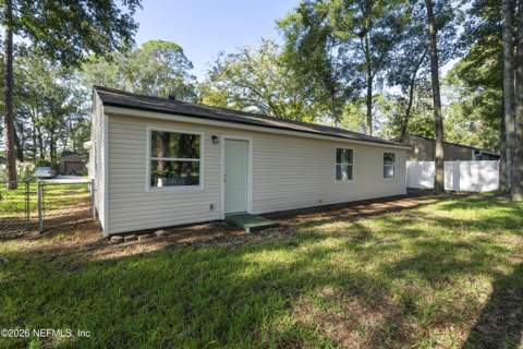 2698 N Pinewood Boulevard, Middleburg FL - photo 18 of 24