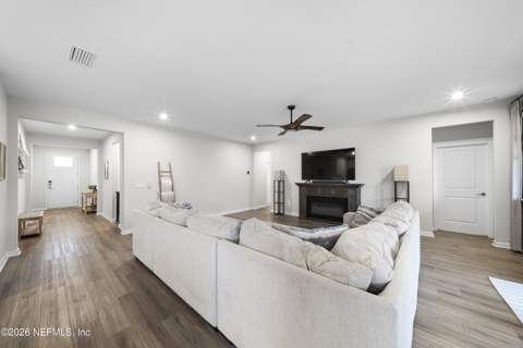 3167 Lago Vista Drive, Green Cove Springs FL - photo 12 of 37