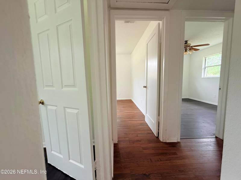 4 bedroom Single Family Residence at 9130 Spottswood Road, Sherwood Forest, Jacksonville — photo 4