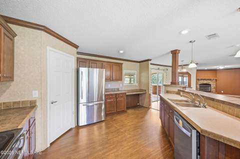 149 Ranch Road, East Palatka FL - photo 9 of 43
