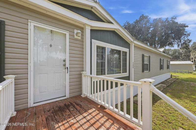 4 bedroom Manufactured Home at 149 Ranch Road, Metes & Bounds, East Palatka — photo 3