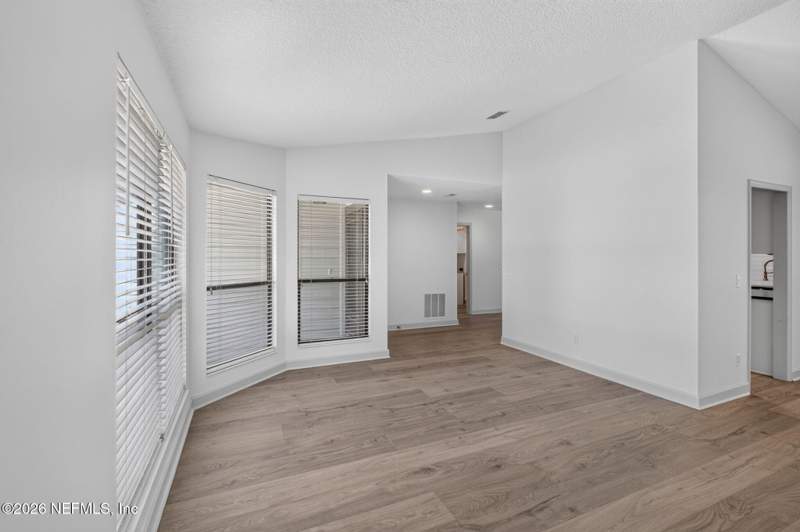 4 bedroom Single Family Residence at 12407 Valpariso Trail, The Wilderness, Jacksonville — photo 5