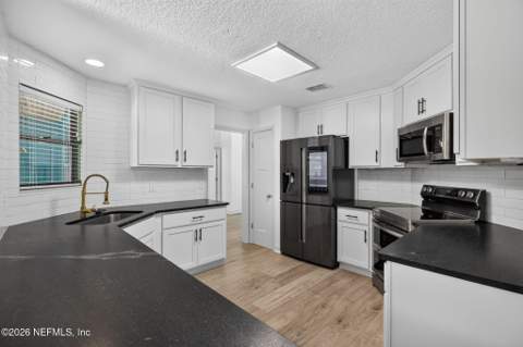 12407 Valpariso Trail, Jacksonville FL - photo 8 of 74