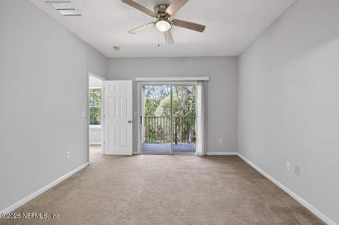 12301 Kernan Forest Boulevard #302, Jacksonville FL - photo 18 of 33