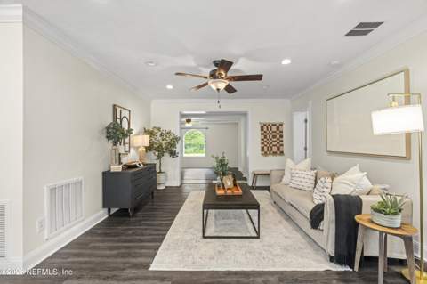2034 Monteau Drive, Jacksonville FL - photo 7 of 51