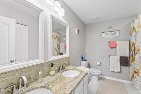 8153 Meadow Walk Lane, Jacksonville FL - photo 21 of 37