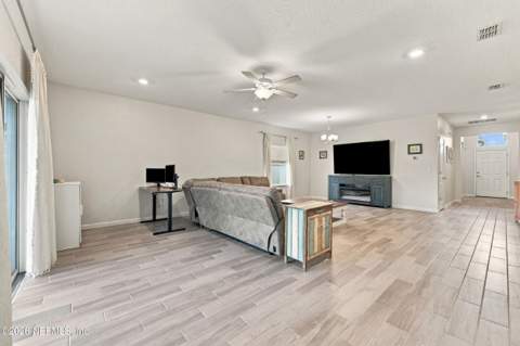 9623 Lemon Grass Lane, Jacksonville FL - photo 6 of 40
