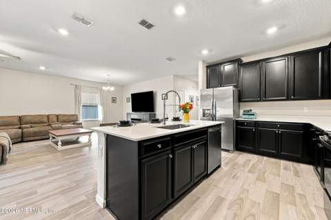 9623 Lemon Grass Lane, Jacksonville FL - photo 10 of 40