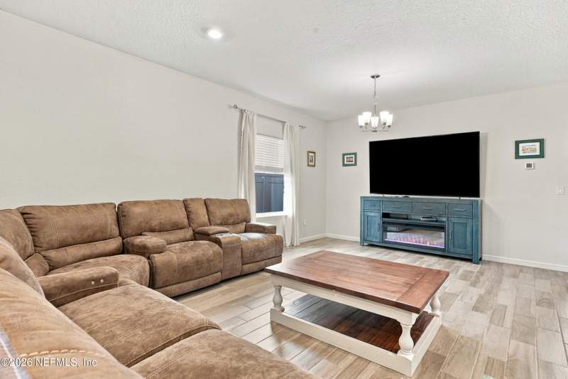 4 bedroom Single Family Residence at 9623 Lemon Grass Lane, Highland Chase, Jacksonville — photo 5