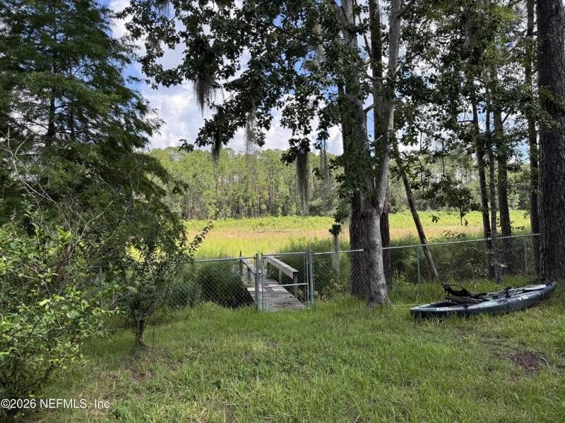 2 bedroom Mobile Home at 104 Allman Street, Metes & Bounds, Interlachen — photo 4