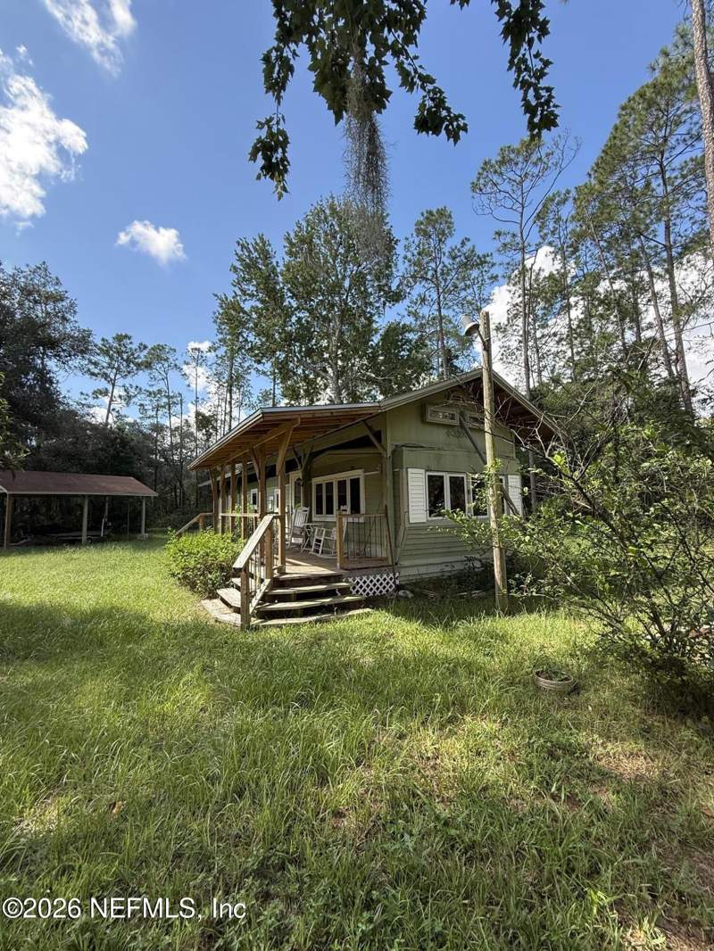2 bedroom Mobile Home at 104 Allman Street, Metes & Bounds, Interlachen — photo 2