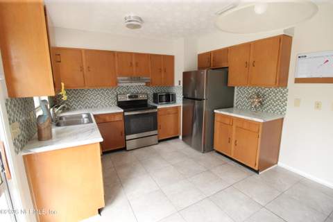 302 Shore Drive, St. Augustine FL - photo 12 of 27