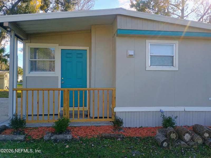 2 bedroom Mobile Home at 215 Pine Tree Trail, Lake Crescent Estates, Crescent City — photo 2