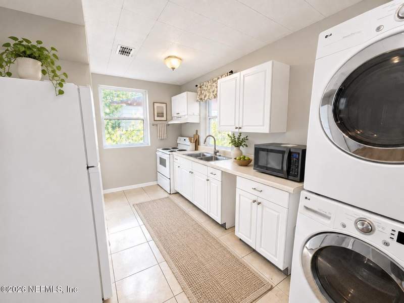 2 bedroom Single Family Residence at 7208 Elwood Avenue, Edmondsons North, Jacksonville — photo 3