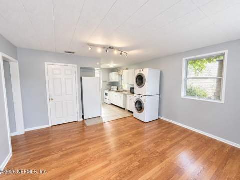 7208 Elwood Avenue, Jacksonville FL - photo 11 of 20