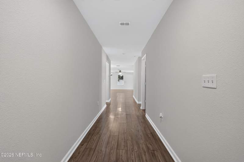5 bedroom Single Family Residence at 8515 Lake George Circle, Lakes At Woodlawn, Macclenny — photo 4