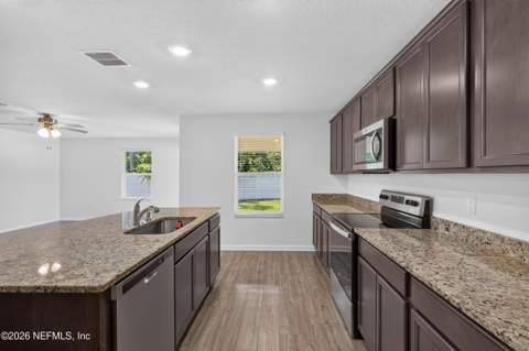 8515 Lake George Circle, Macclenny FL - photo 8 of 18