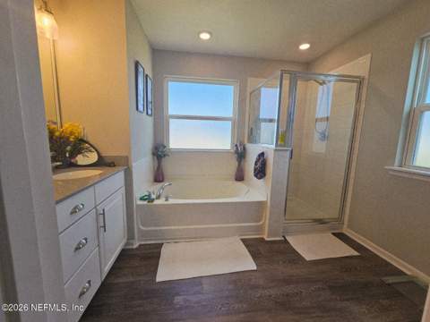 12573 Lake Taylor Lane, Jacksonville FL - photo 7 of 9