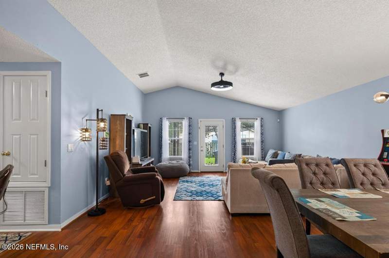 4 bedroom Single Family Residence at 1649 Sugarpine Drive, Brannan Mill Plantation, Middleburg — photo 5