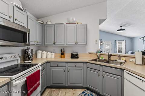 1649 Sugarpine Drive, Middleburg FL - photo 7 of 24