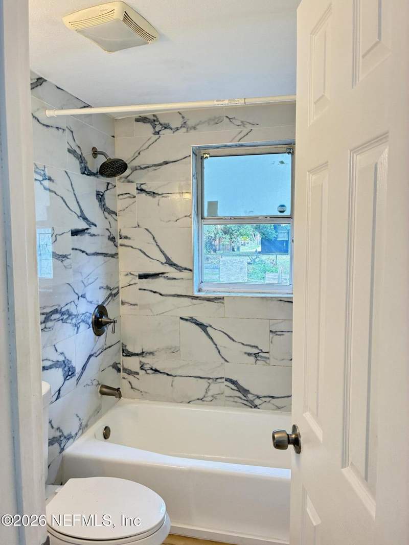3 bedroom Single Family Residence at 1881 W 4th Street, College Park, Jacksonville — photo 5