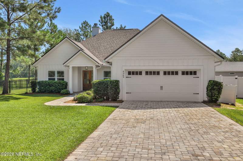 4 bedroom Single Family Residence at 4369 Wolfe Drive, Metes & Bounds, Macclenny — photo 3