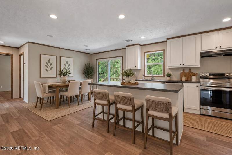 4 bedroom Manufactured Home at 7656 Silver Sands Road, Big Tree Lakes, Keystone Heights — photo 3